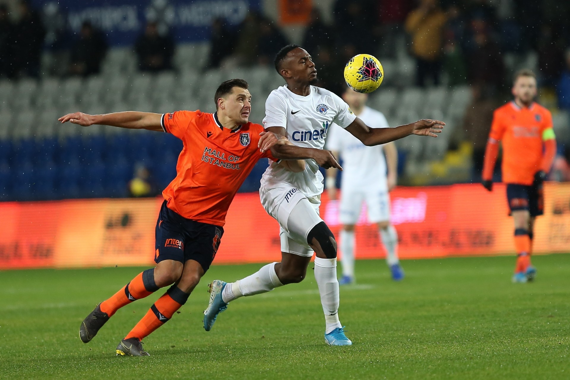 Nhận định soi kèo Basaksehir vs Kasimpasa lúc 00h00 ngày 24/12/2024