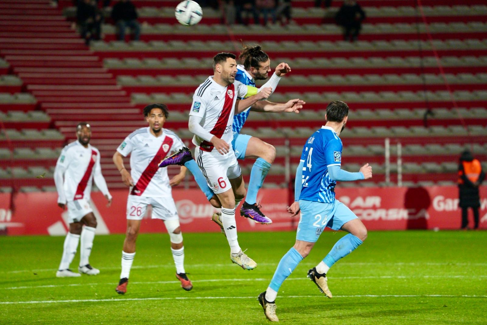 Nhận định soi kèo Ajaccio vs Amiens lúc 1h00 ngày 5/4/2025