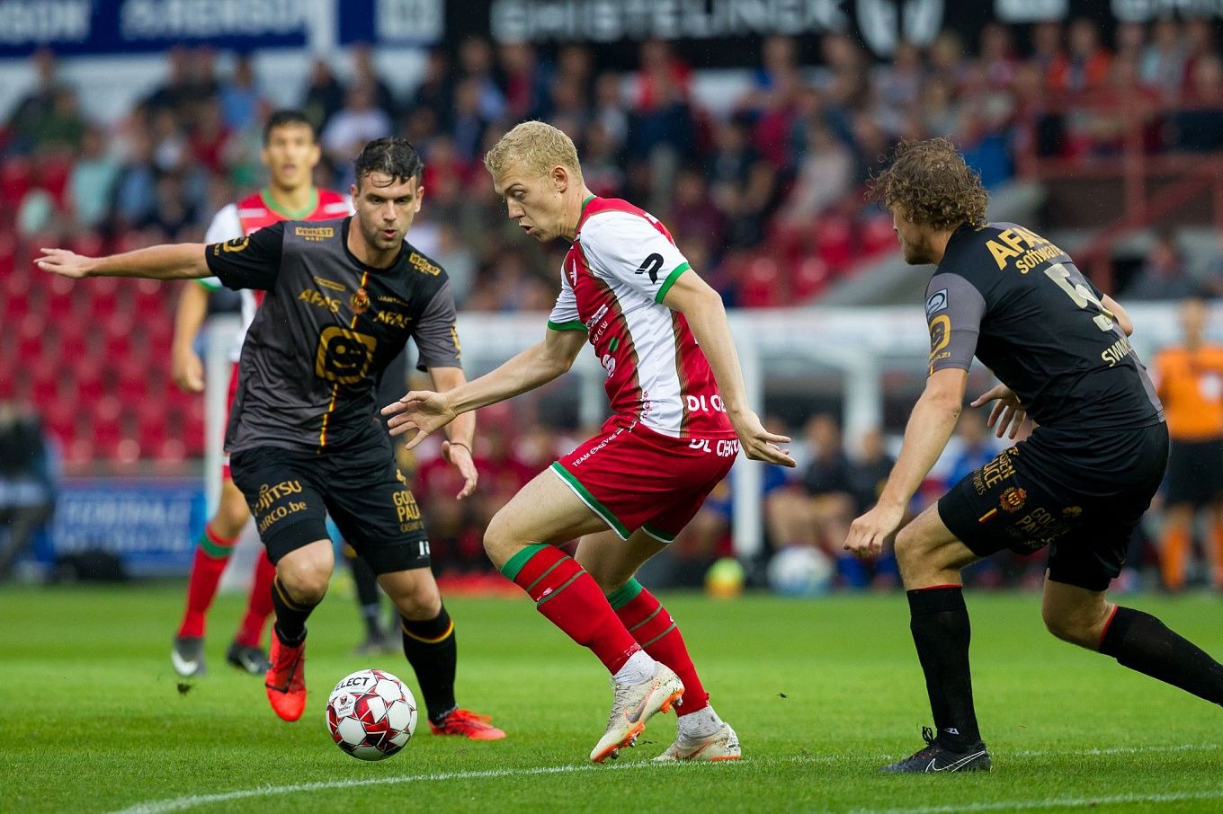 Nhận định soi kèo SV Zulte Waregem vs KV Mechelen lúc 23h15 ngày 26/7/2025