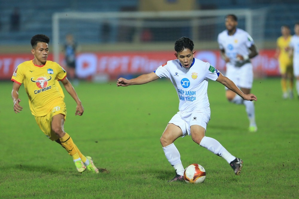 Nhận định soi kèo HAGL vs Nam Định lúc 17h00 ngày 31/10/2025